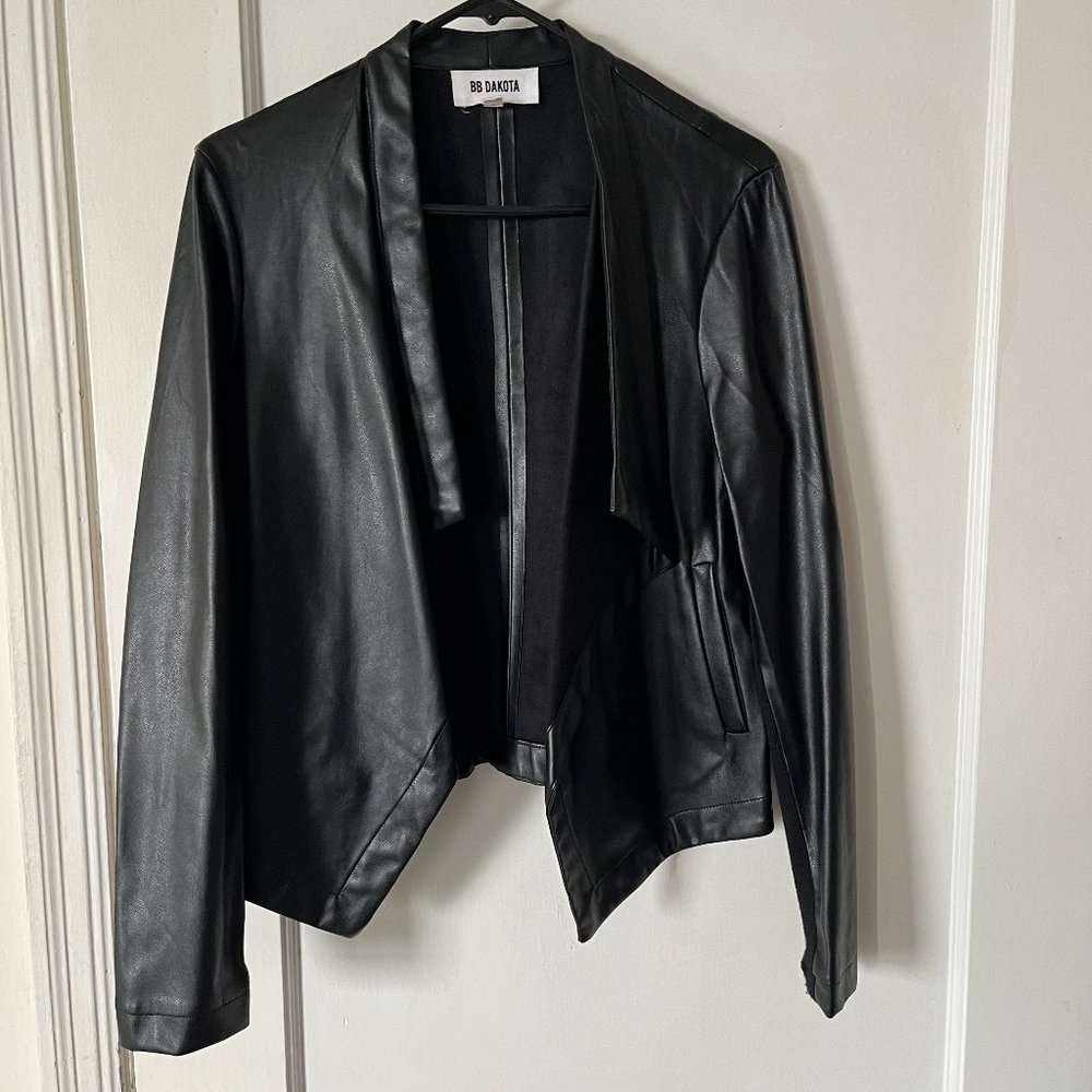 🌟 BB Dakota Faux Leather Jacket - Size Large, New Condition, Stylish 🌟